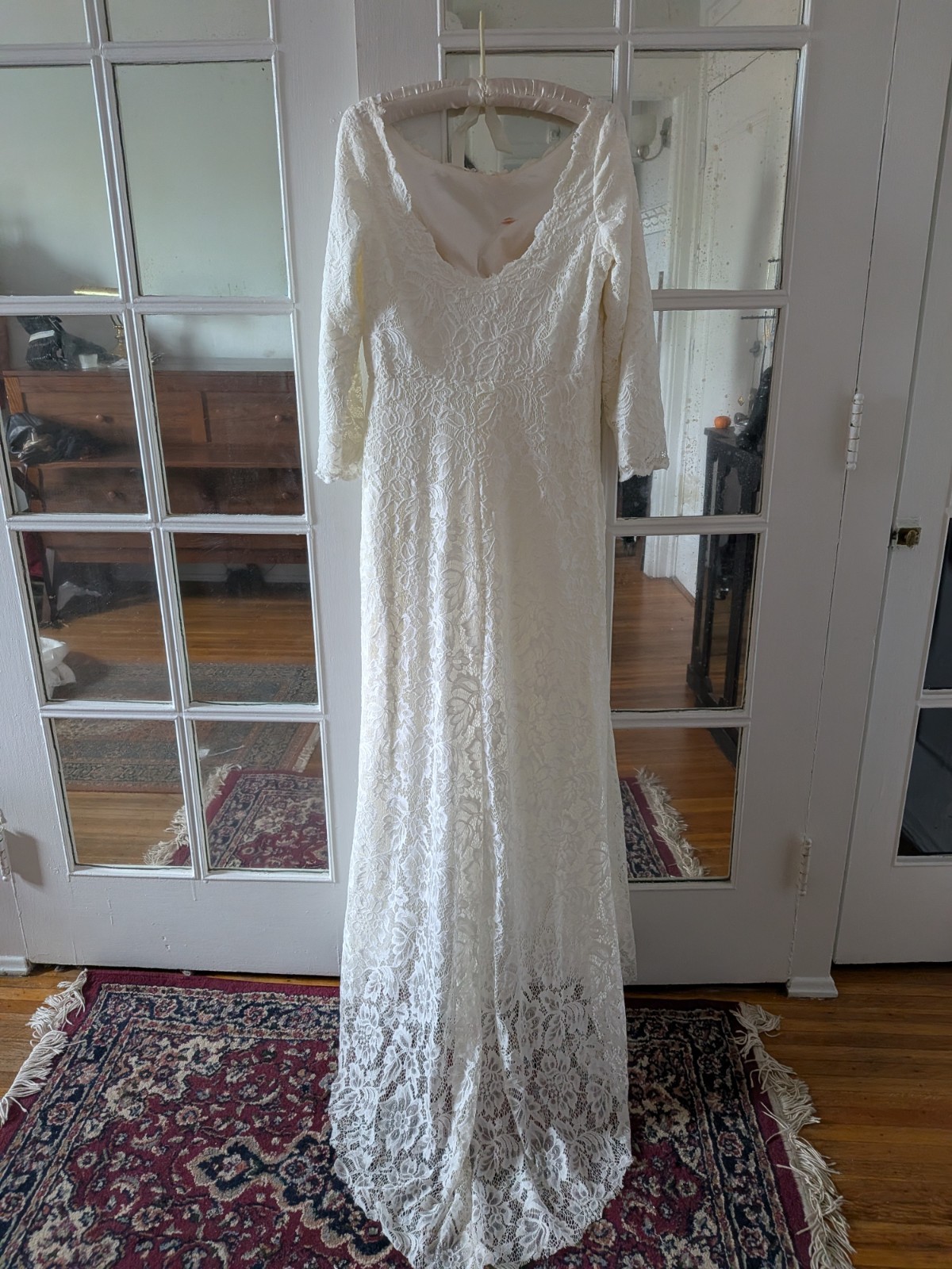IVtg Cream Lace Sheath Wedding Dress 3/4 Sleeve Scoop Neck Train 30″ Waist Boho