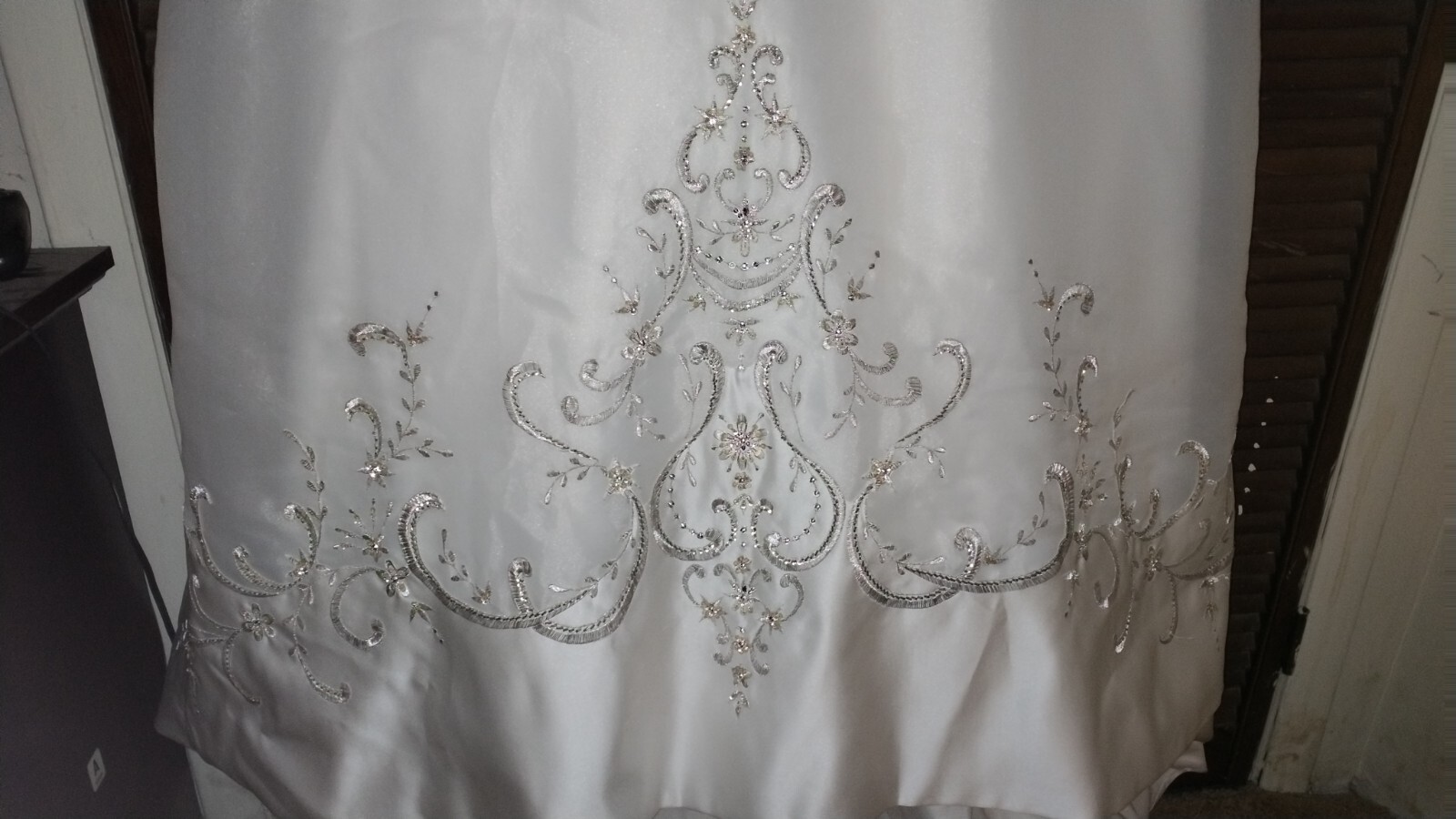 JASMINE HAUTE COUTURE BEADED RHINESTONE WEDDING DRESS BUTTON EXCELLENT PRICE!
