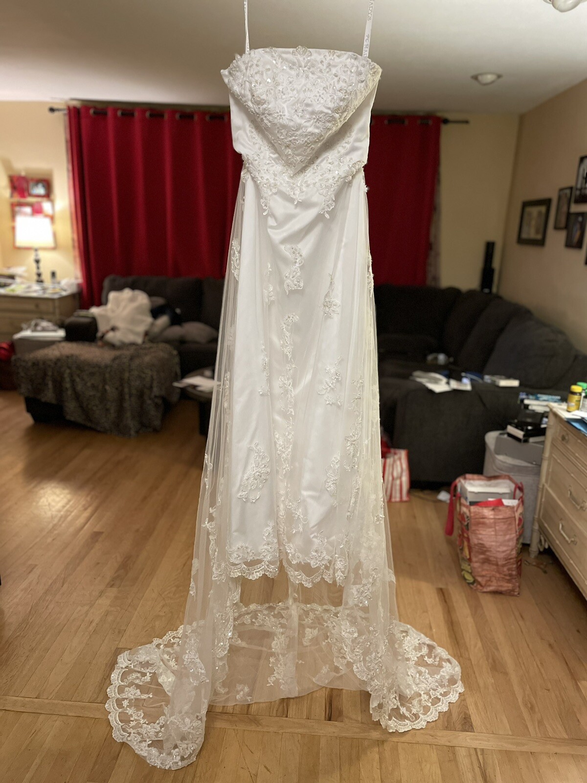 White Strapless Wedding Dress Beaded Embroidered Mary’s Size 10 New w/minor Flaw