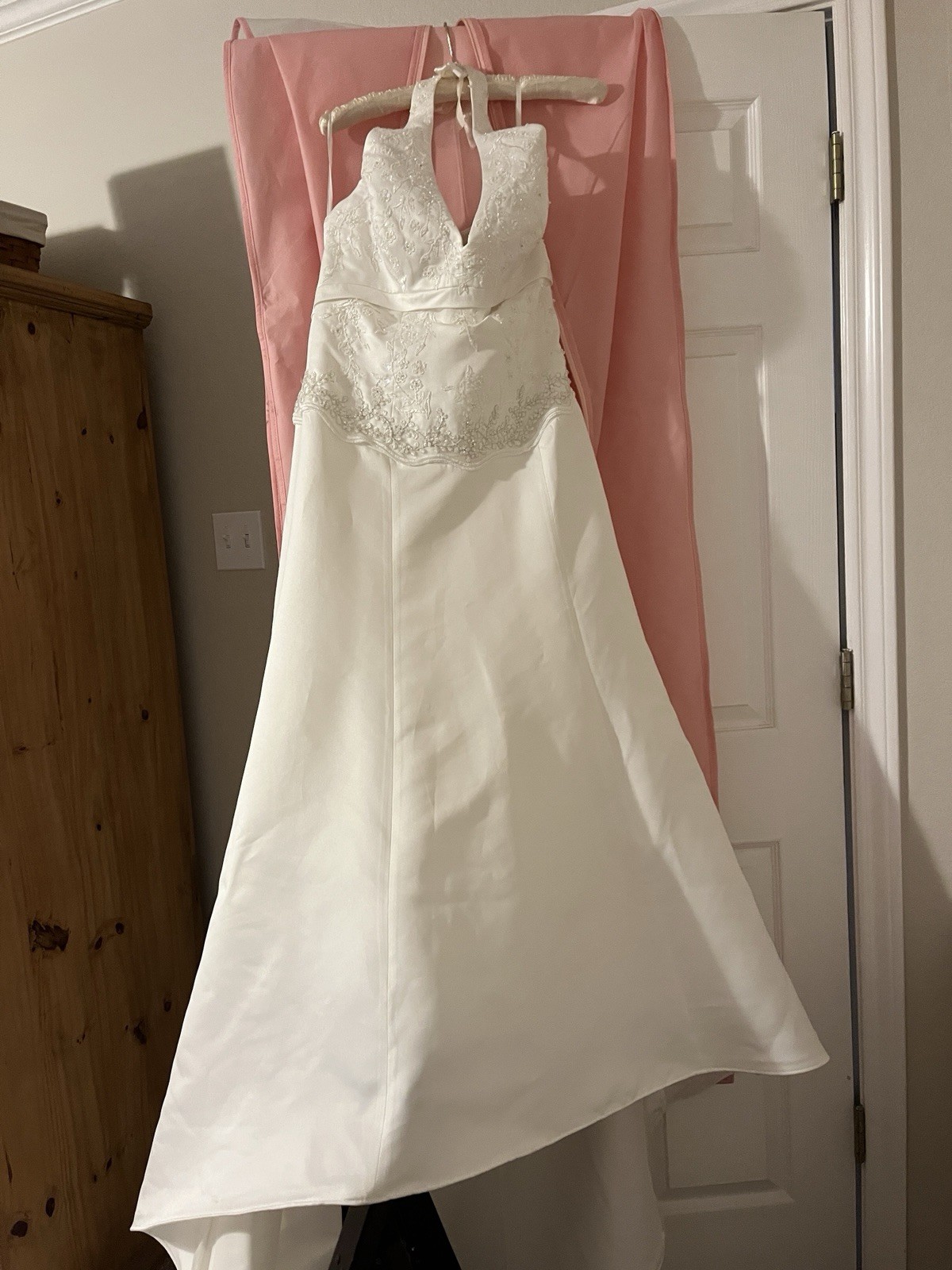 Short brides! Eden Bridals Halter V-Neck Beaded A-line Train Dress Sz 14 altered