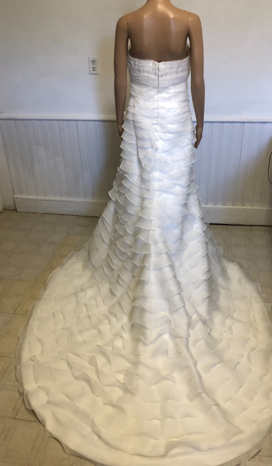 NEW Garza Paris Wedding Gown Sz 10 NWT Taffeta Ruffle Train Off White