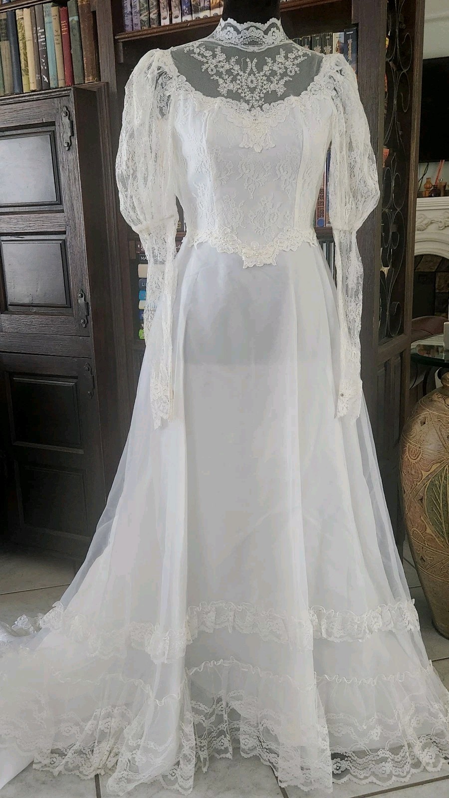70s Edwardian Style Hi-Neck Puff Sleeve Ruffled Tiered Lace Hem Wedding Dress XS