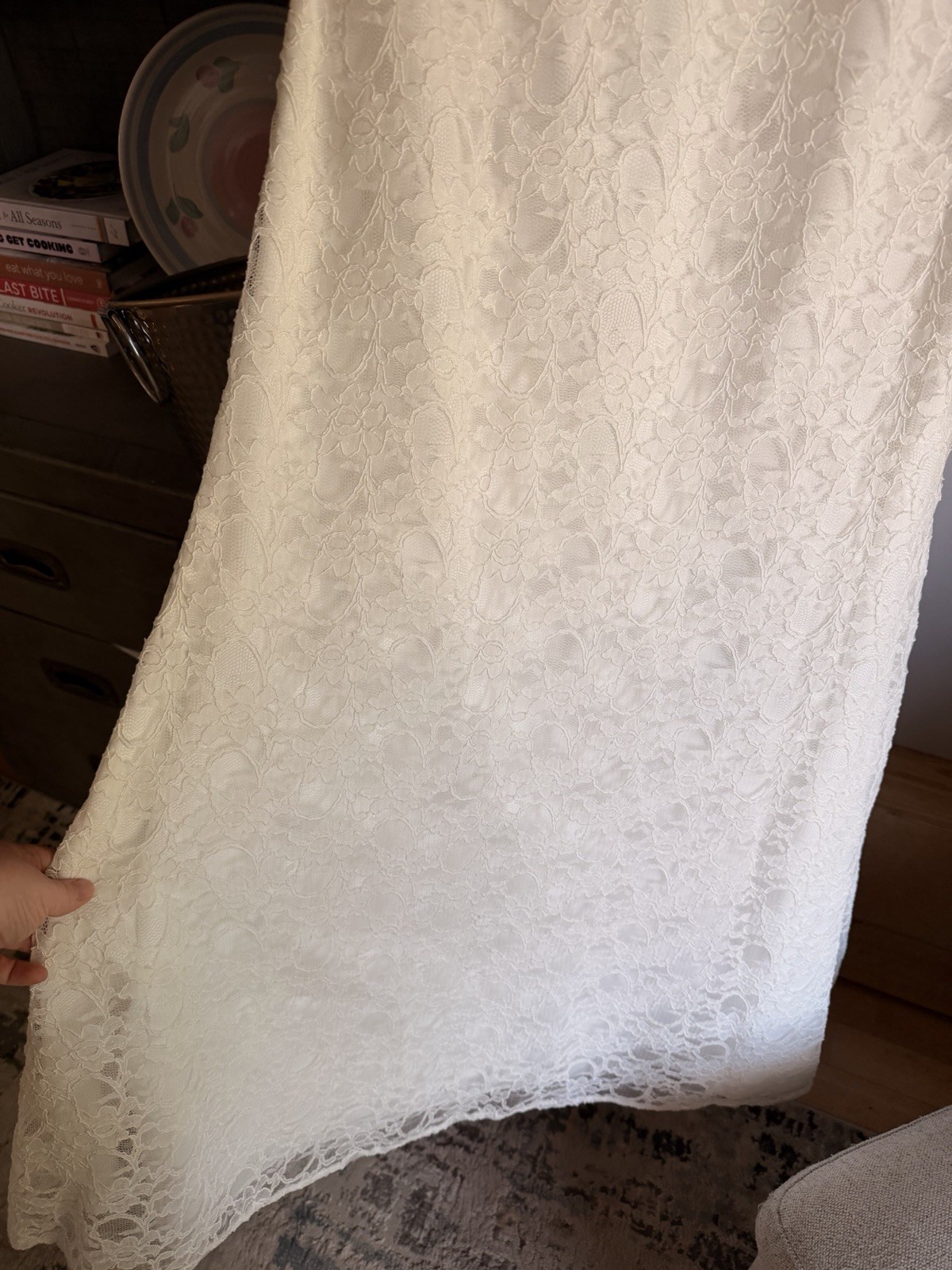 Morilee Ivory Lace Sleeveless V-Neck Full-Length Wedding Dress Size 14