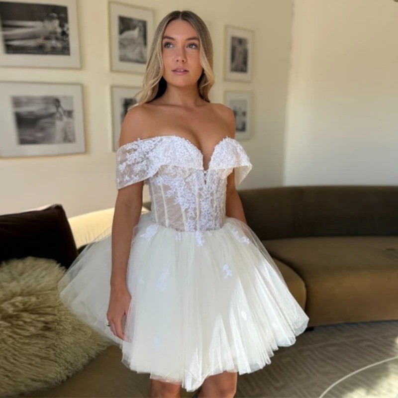 Sexy Off Shoulder Mini Short Wedding Dresses Lace Applique Sweet Bridal Gowns