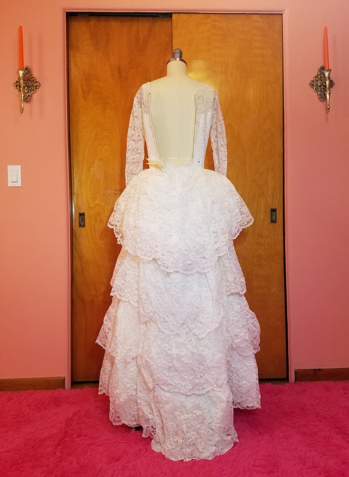 1950s/1960s Tiered Ruffle Lace Vintage Romantic White Wedding Dress XXS / XS