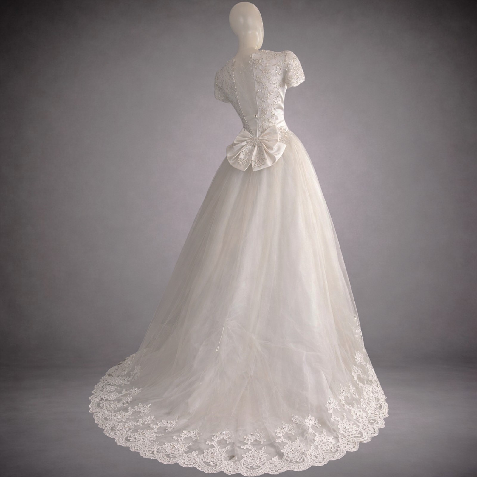 Vintage Beaded Lace Wedding Dress Sz 4 Bridal Set w/ Veil Headpiece & Petticoat