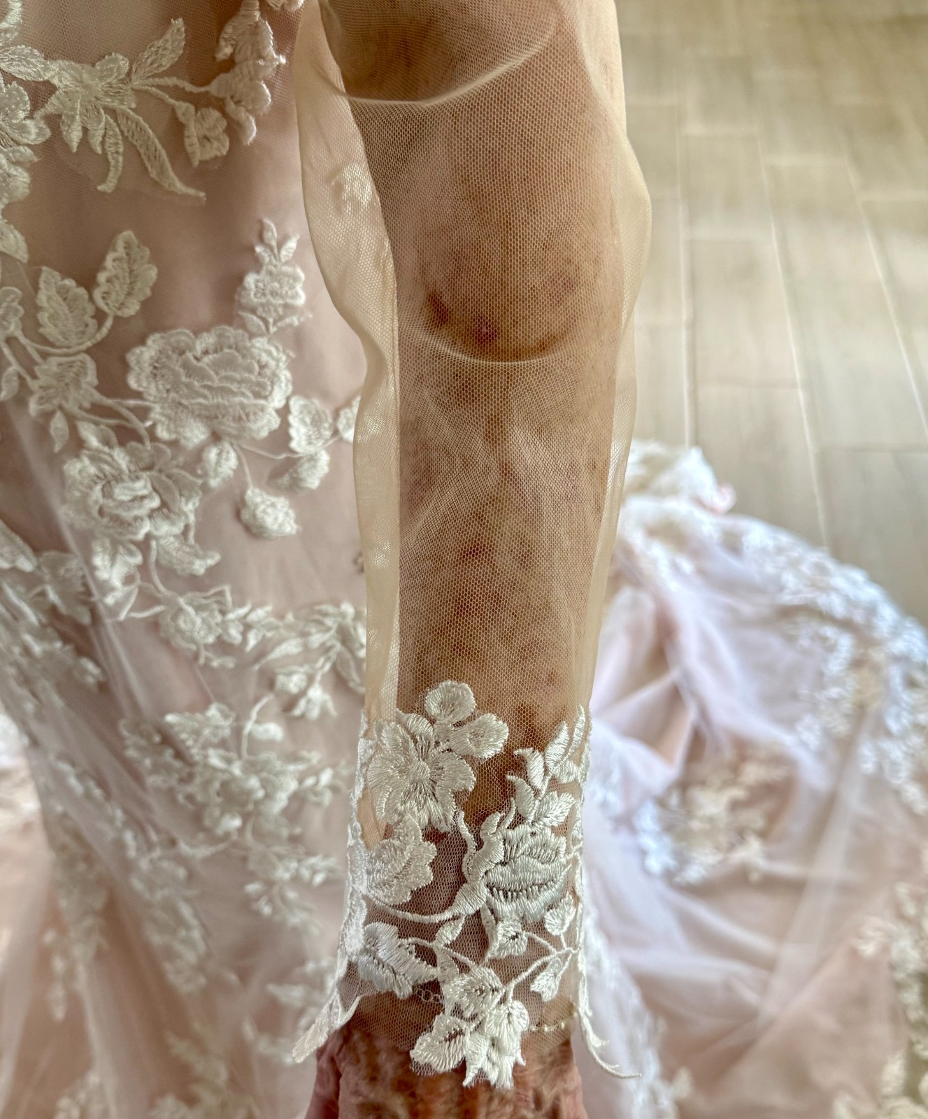 CUSTOM MADE PEACH/BLUSH WEDDING DRESS WITH LINER, LACE & SILK COVERED BUTTONS