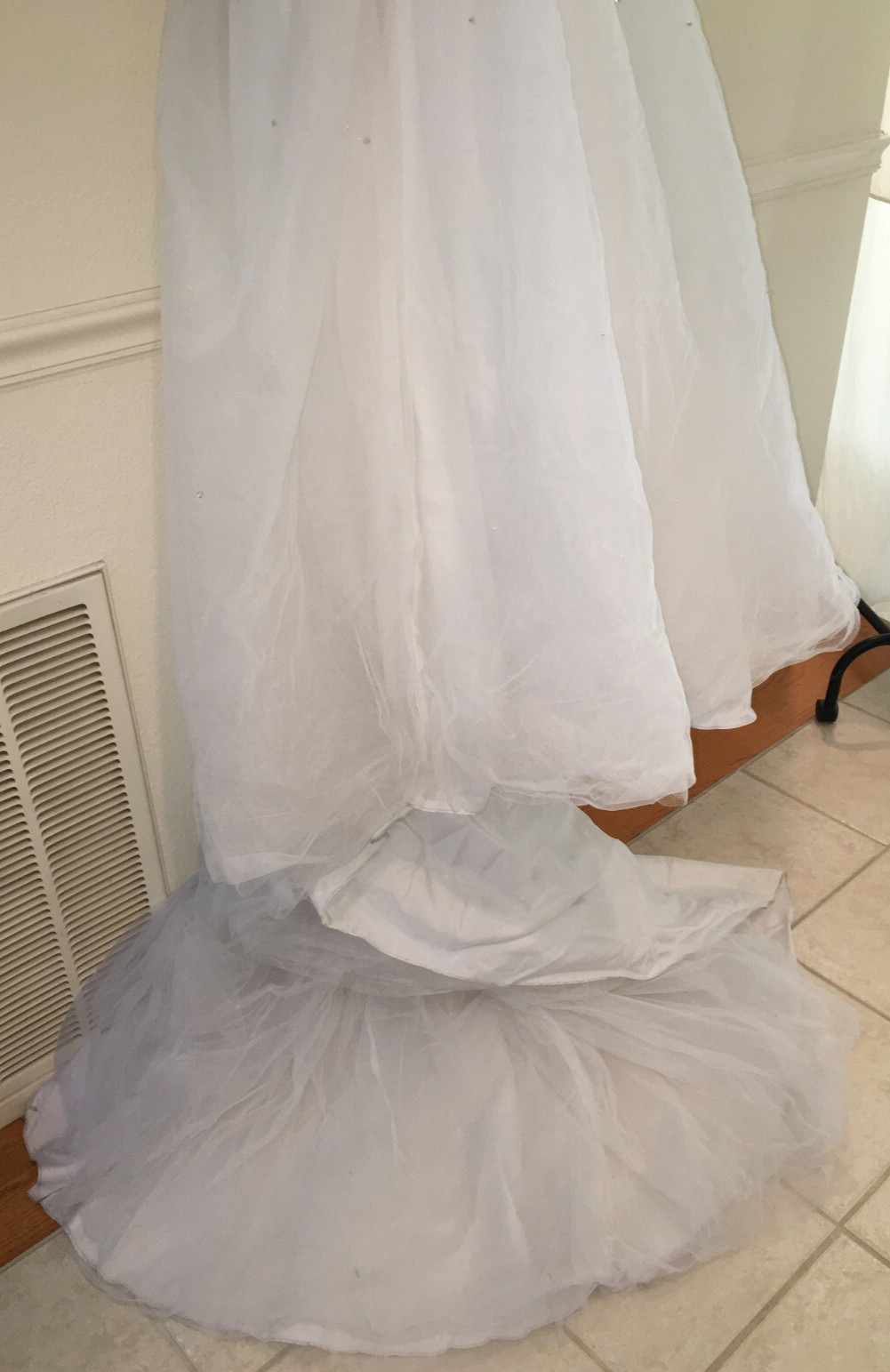 WOMEN WHITE SILVER BEADED Wedding Dress TRAIN PRINCESS TULLE Size S M 36″ STAINS
