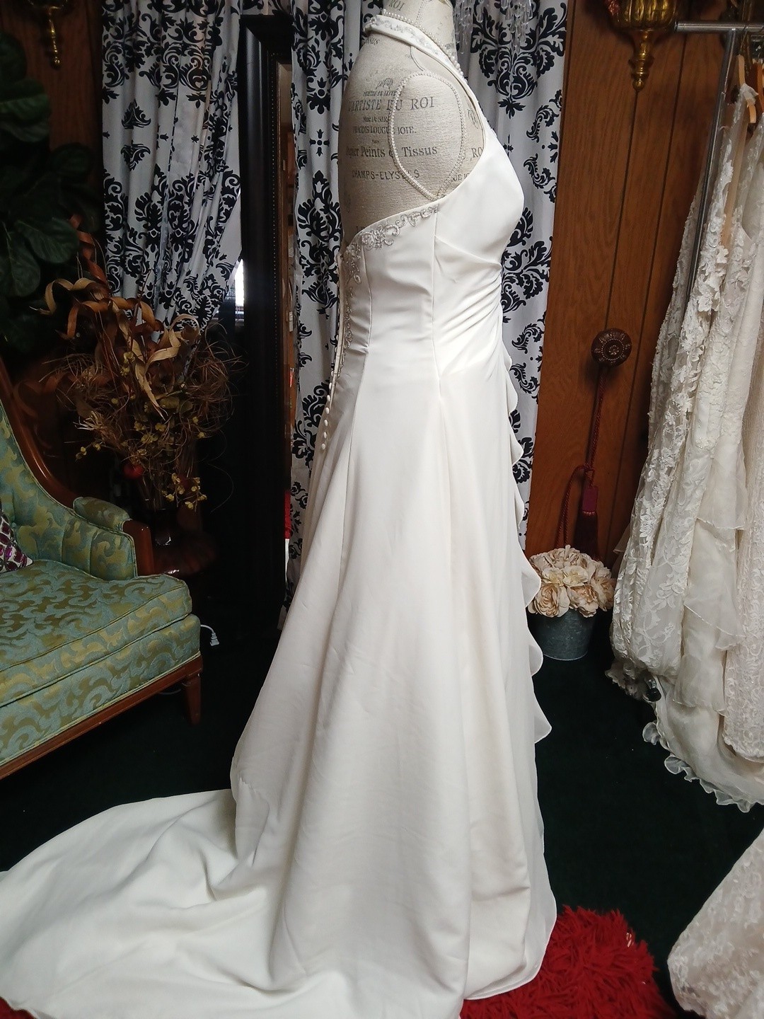 Mori Lee Ivory Chiffon Halter Neck With Beading Wedding Dress Size 12