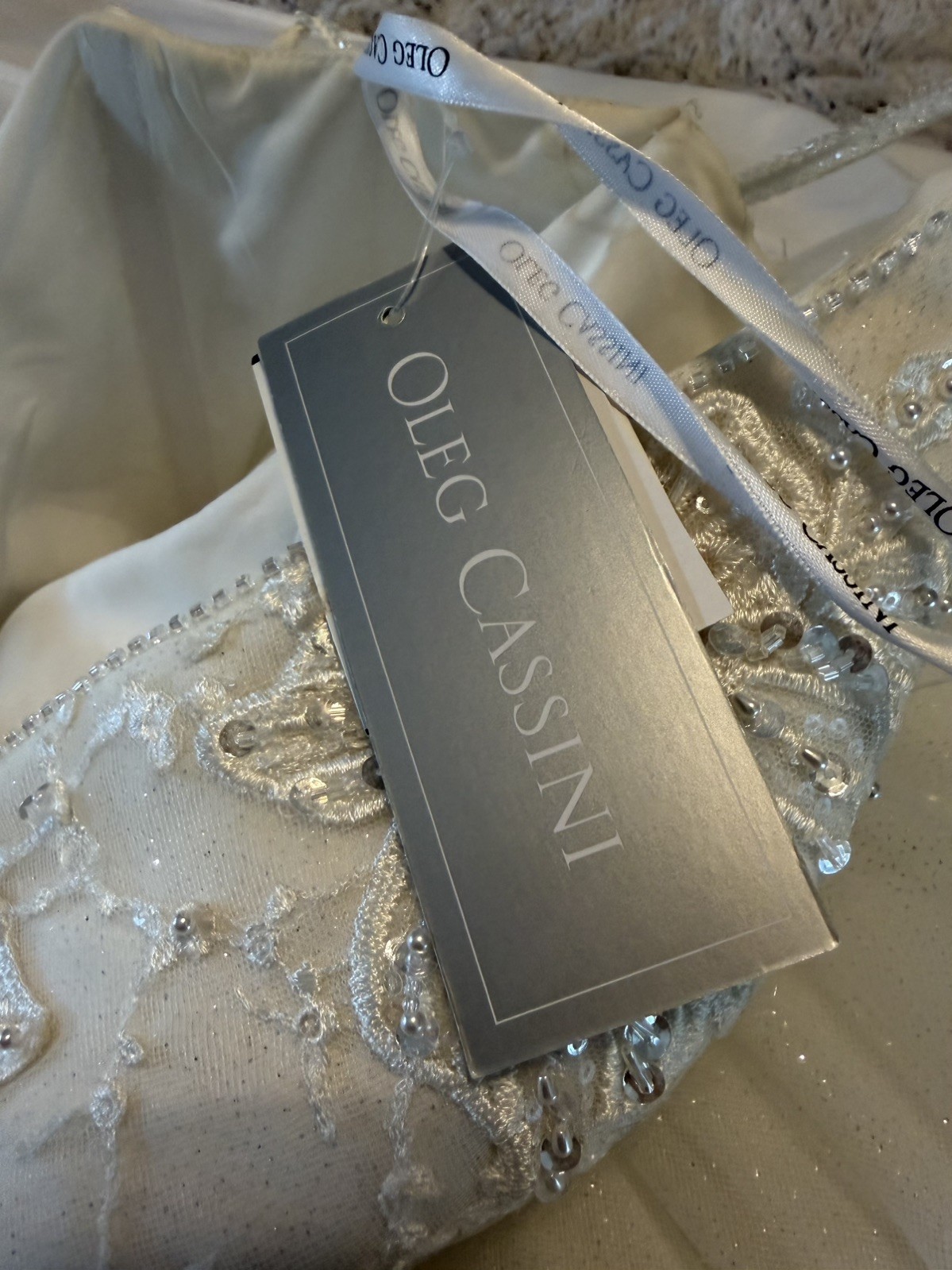 New Oleg Cassini Ivory Wedding Dress Size 24 Never Worn with Tags