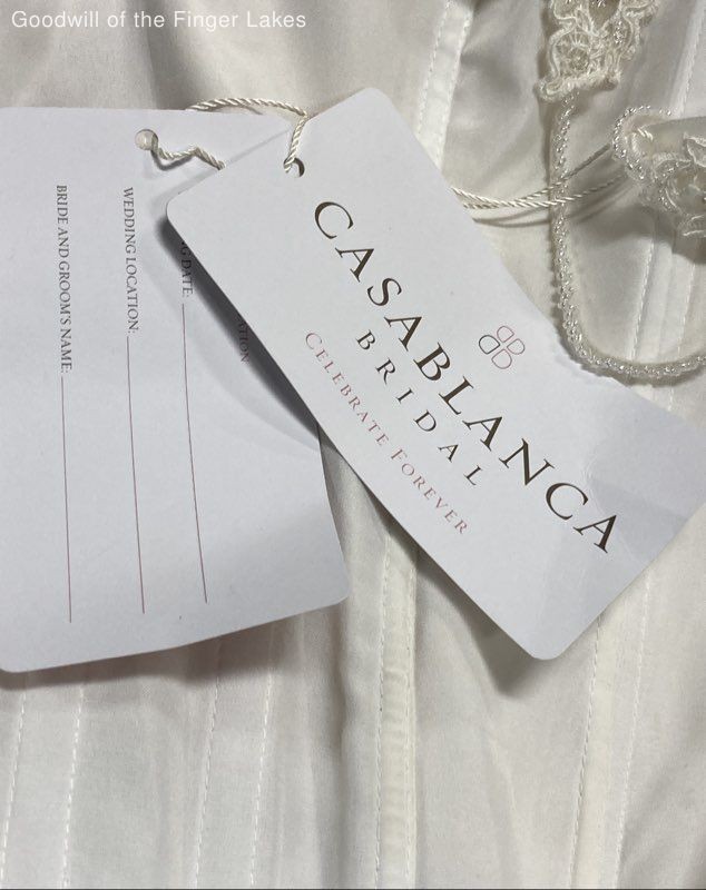 Casablanca Champagne Ivory Silver Imperial Gown Size 33 x 26 1/2 w/ Tag READ