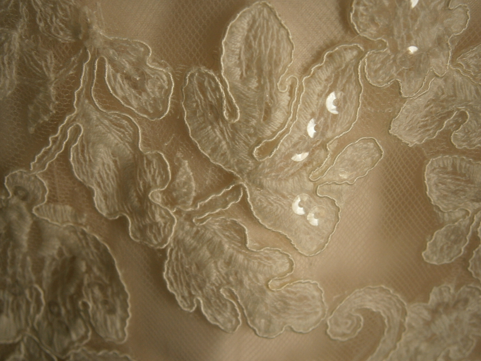 Essense of Australia D2002 Wedding Dress 12 Ivory Blush llusion Sparkle Sequins