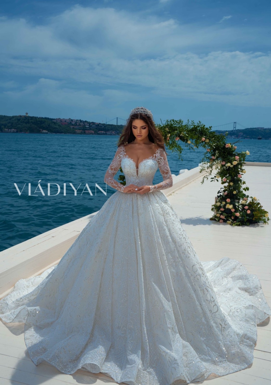 wedding dress vladiyan RL2204 size 10 ivory/silver