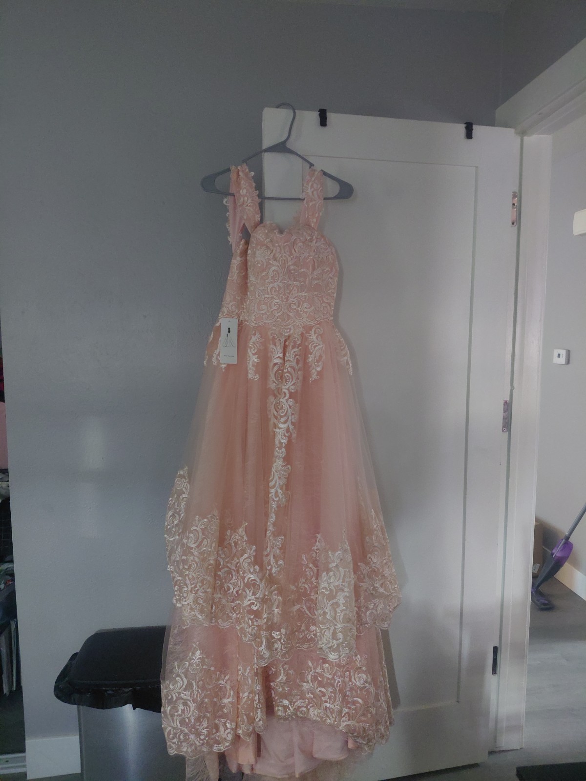 Women’s Pink Floral Lace Embroidered Layered Sleeveless WeddingGown 10