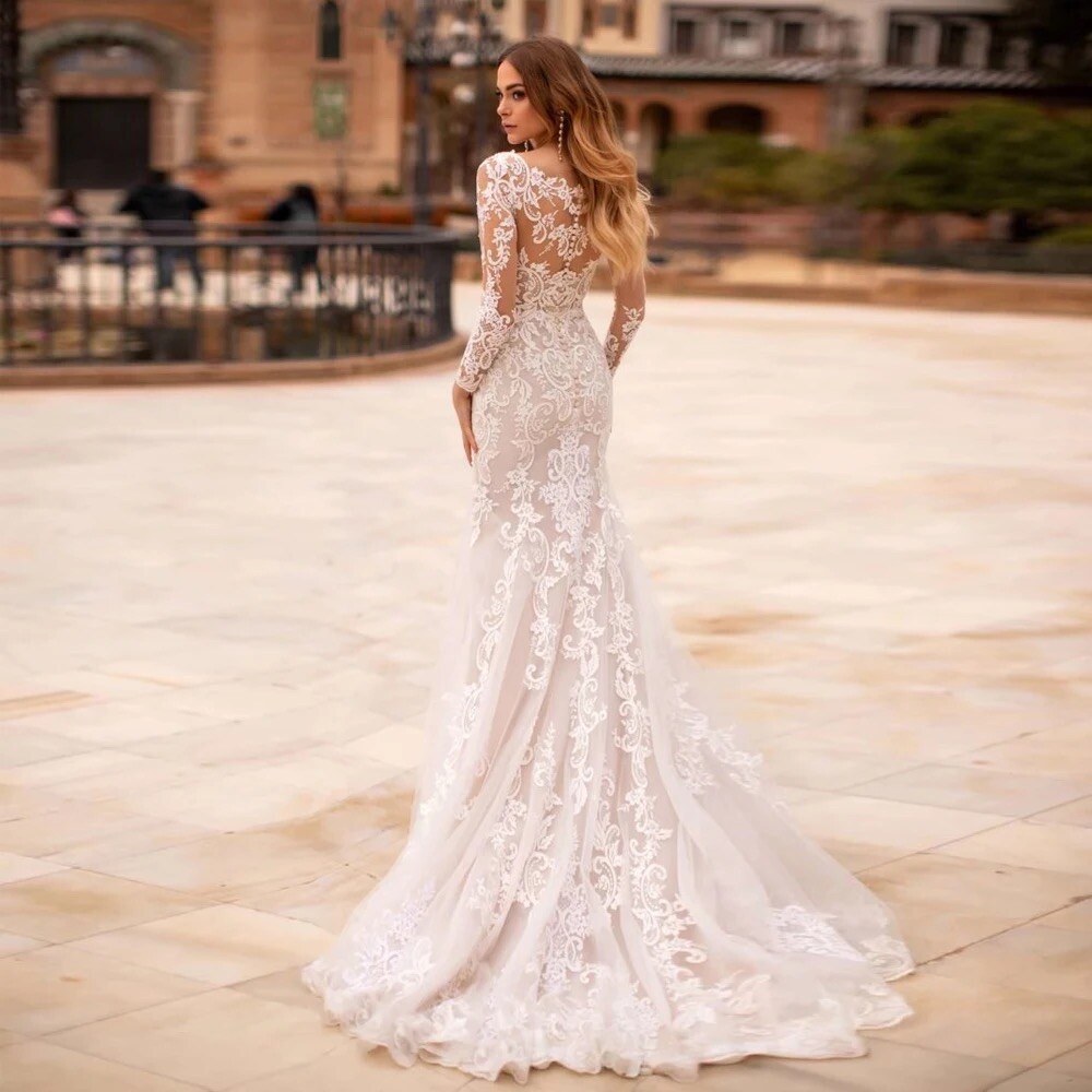 Long Sleeve V Neck Appliqué Lace Mermaid Illusion Bridal Gown Wedding Dress