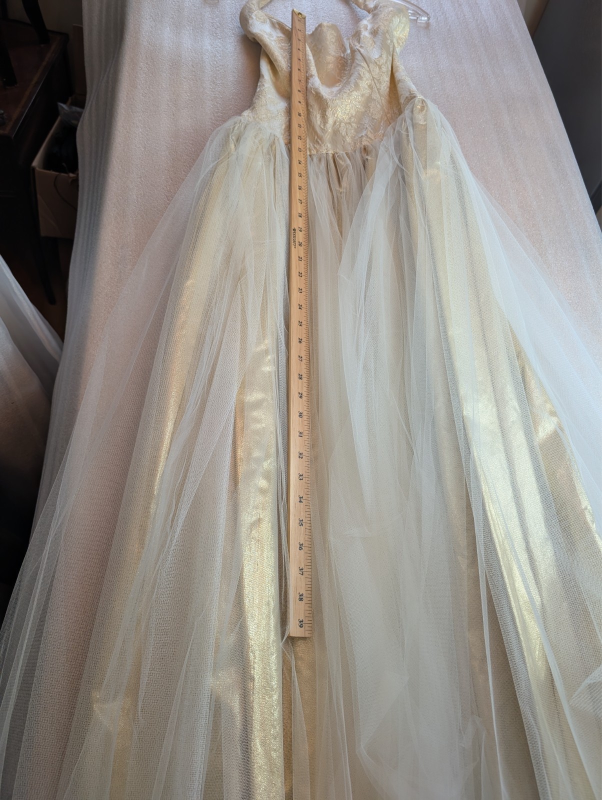 Loralie Ivory Gold Jacquard Halter Wedding Gown 40s 50s Era Layered Tulle Size 8