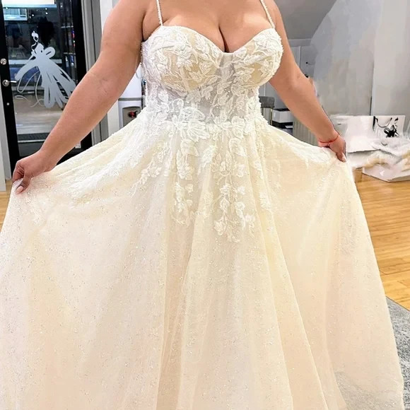 Maria Anette 5316 Elegant Sparkling Ivory White Wedding Gown With 2 Veils