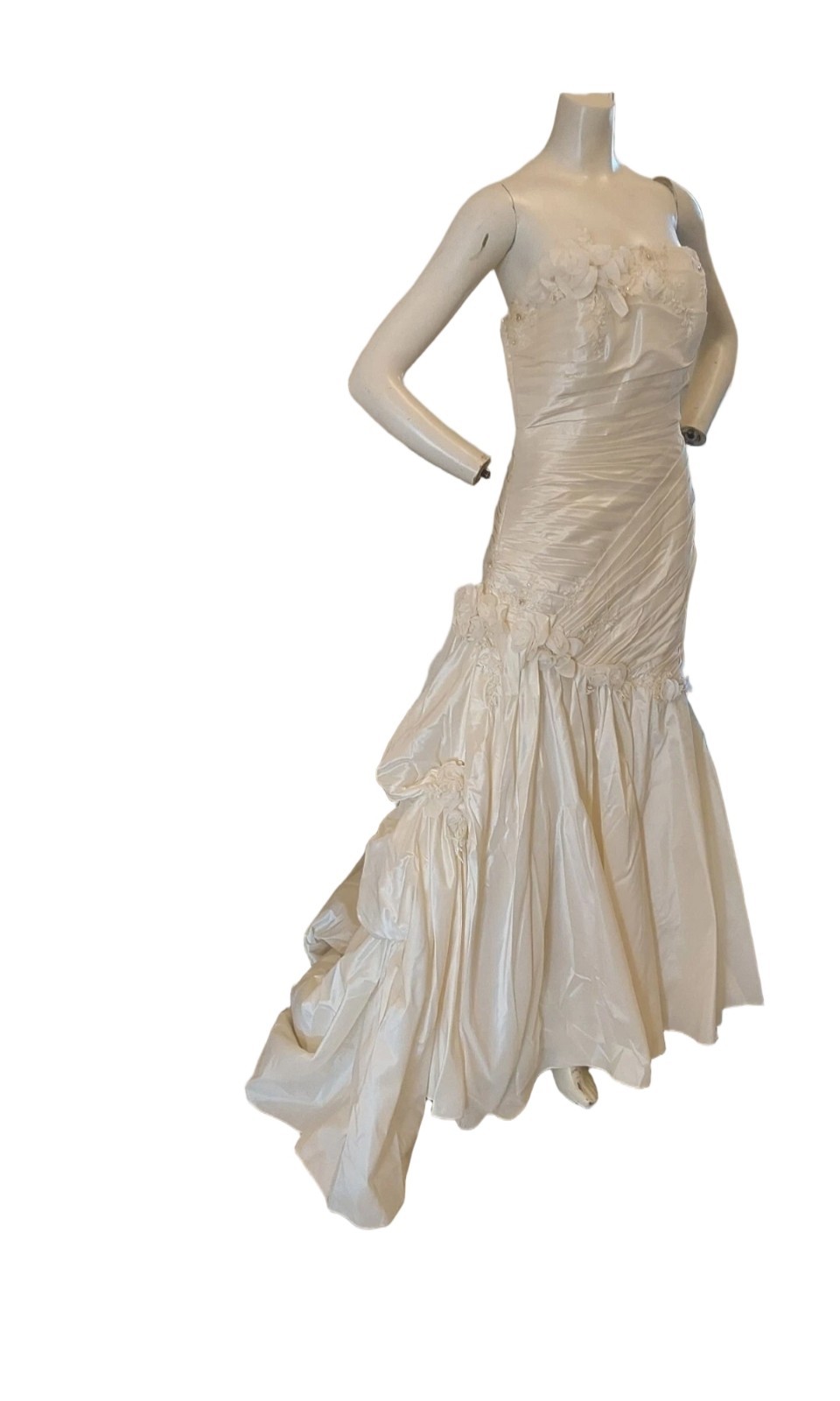 COSMOBELLA MILANO IVORY STRAPLESS WEDDING GOWN SIZE 10