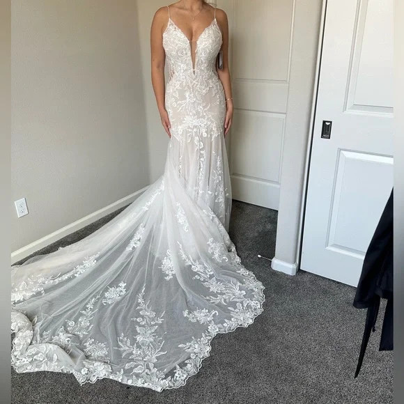 Essence Of Australia Style D2770 Wedding Dress Size 10