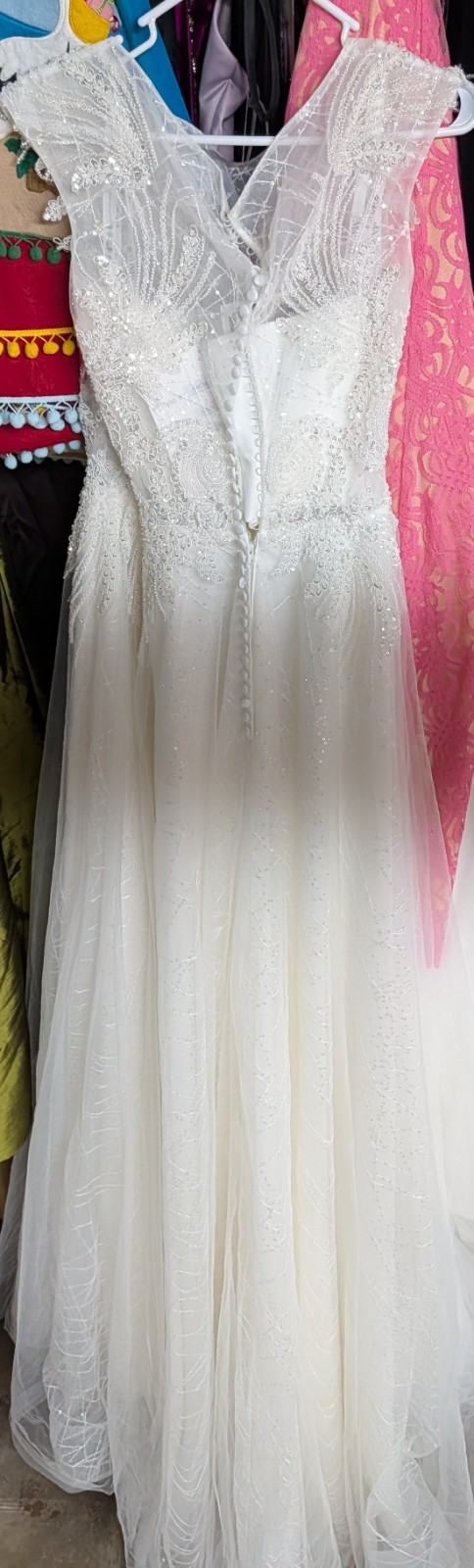 Moda Bella Ivory/White V-Neck Cap Sleeve A-Line Lace Beaded Tulle 10 MB2072