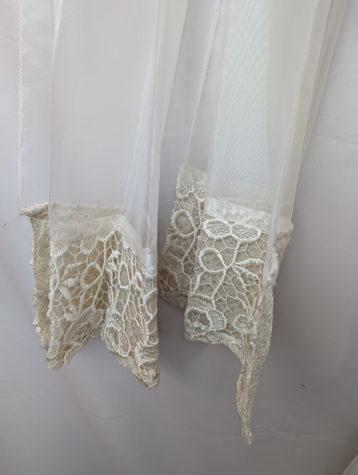 Coty Vintage Ivory Formal Embroidered Halter Neck Bridal Gown Size Large