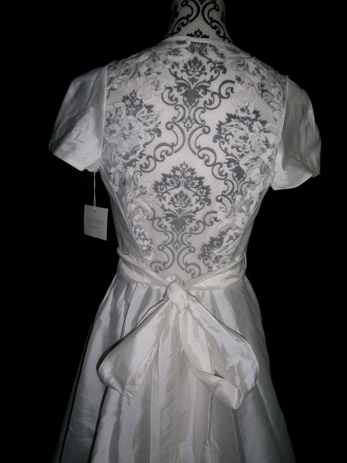Nouvelle Amsale Wedding Dress 10 Pearl Wrap Satin Illusion Back Roses Modern