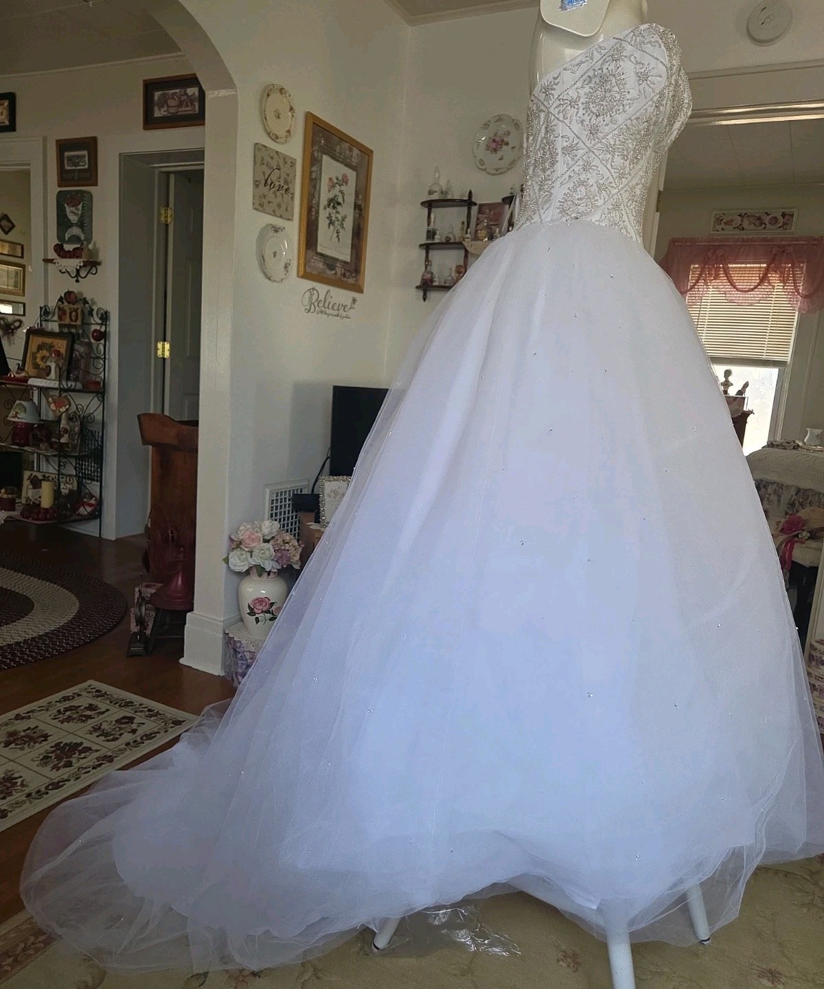 DaVinci Wedding Ball Gown 10 White Silver Beaded Bodice Tulle Skirt #F8134 NWT