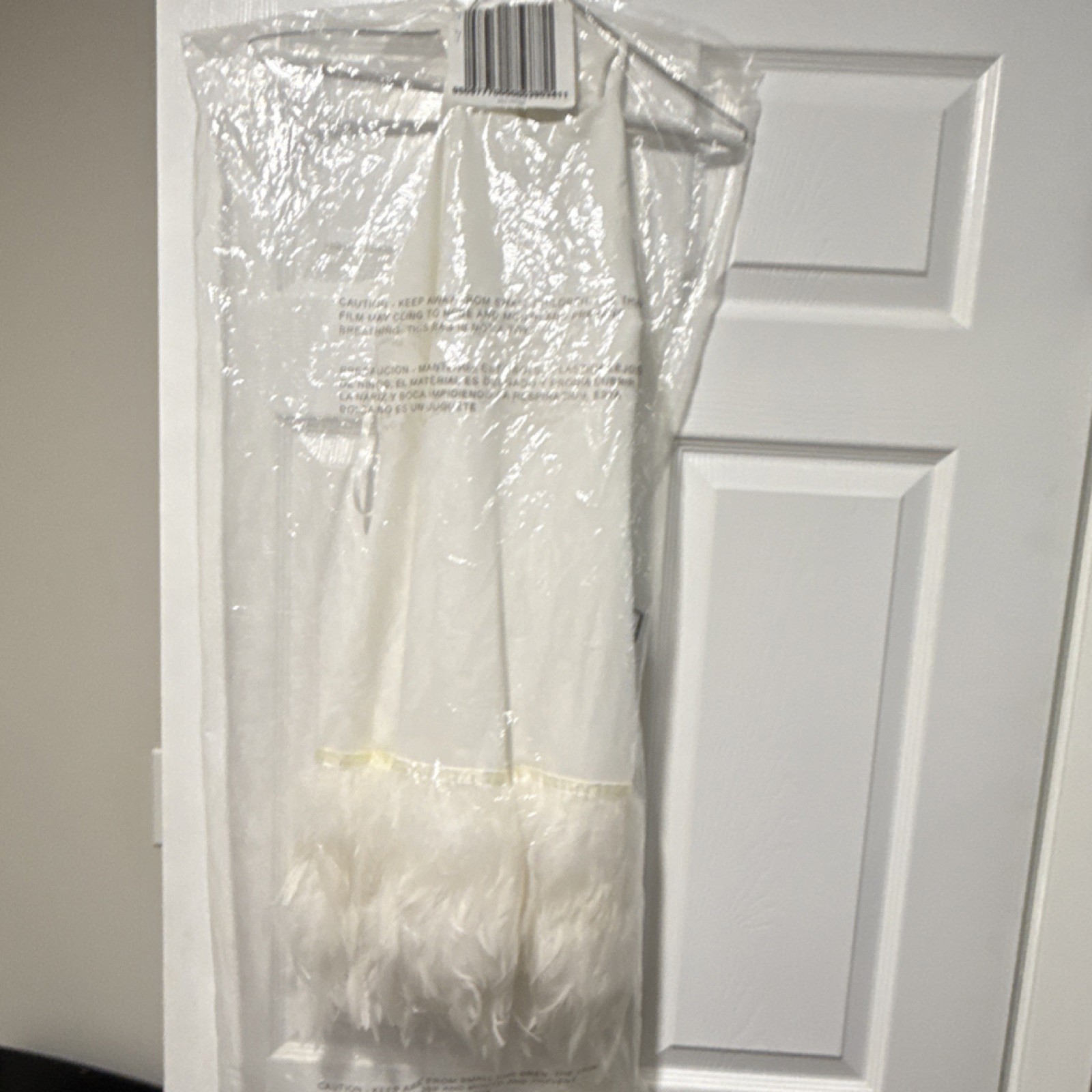 Macy’s Off White Feather Halter Neck Sleeveless Full-Length Wedding Dress 1/2