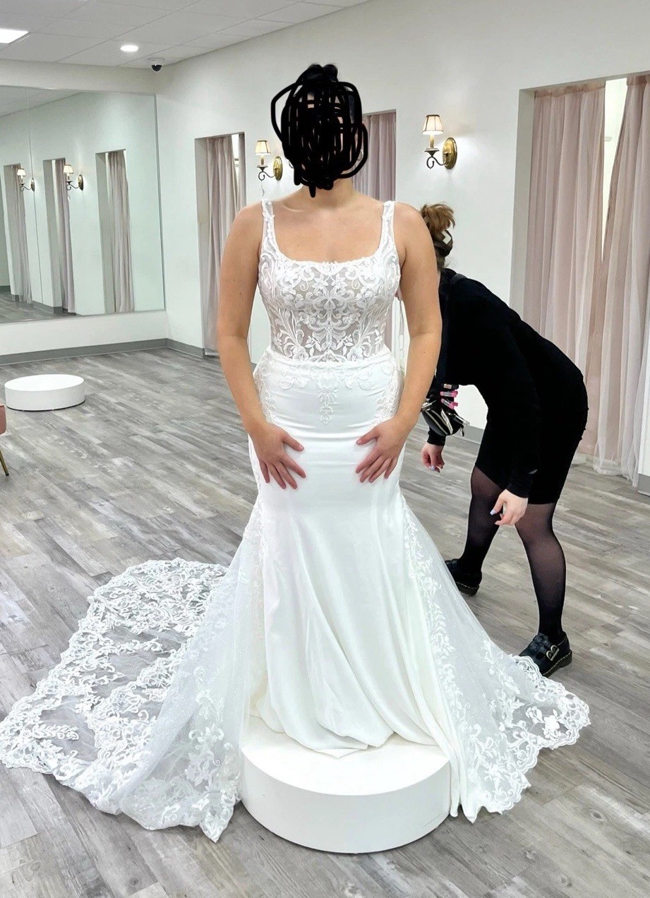 Bella Rose White Sleeveless Square Neck Lace Beaded Mermaid Train Button Back