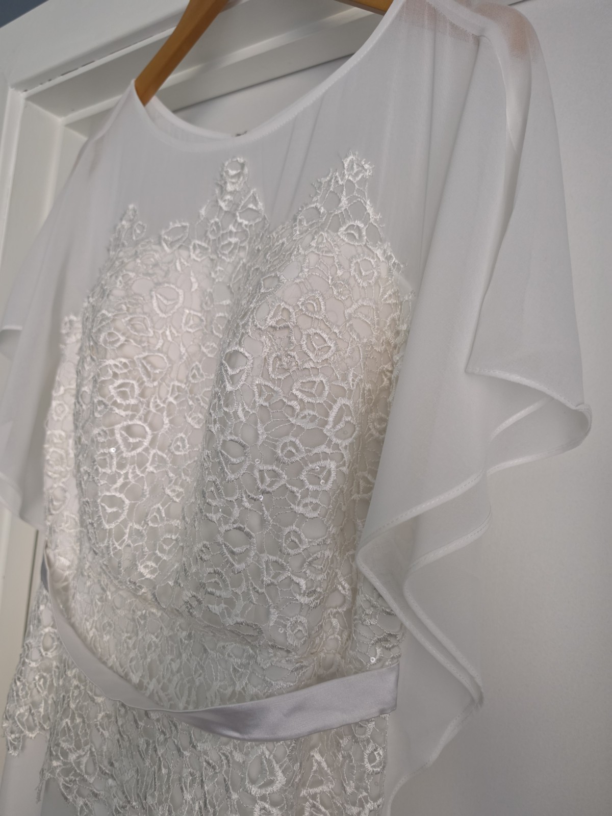 Ever Pretty Flutter Sleeve Full Length Lined Wedding Dress Size 12 Lace Detail