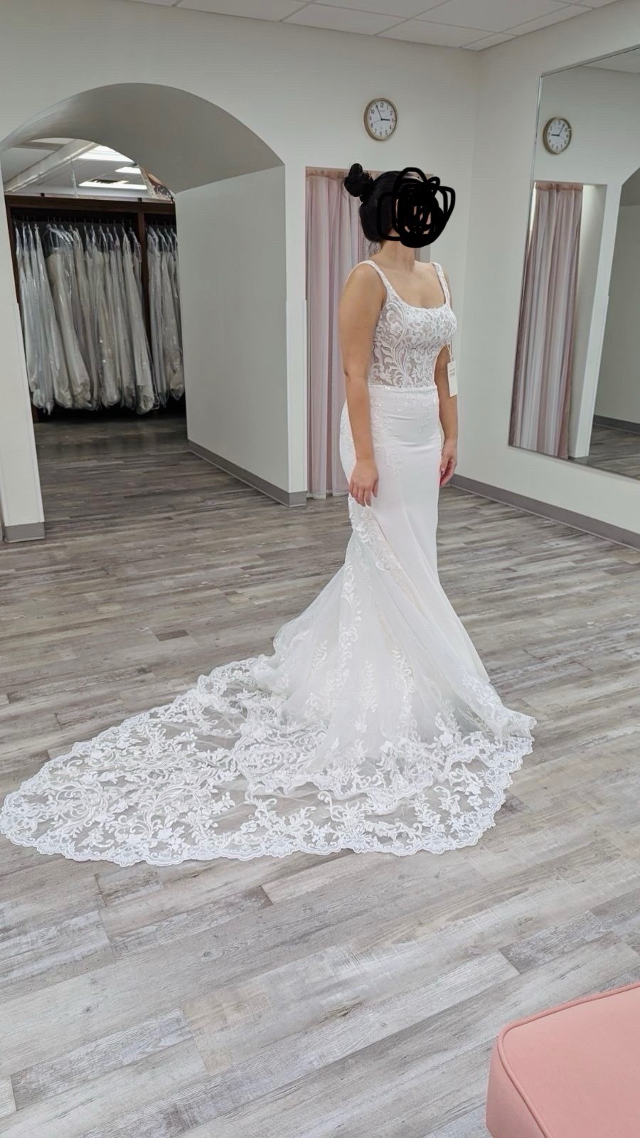 Bella Rose White Sleeveless Square Neck Lace Beaded Mermaid Train Button Back