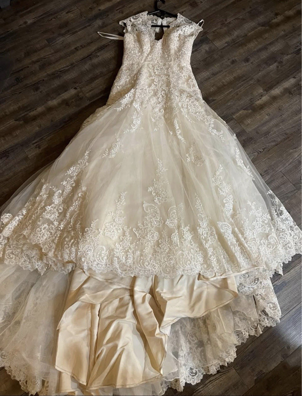 BNWT Allure Bridal Ivory Size 12