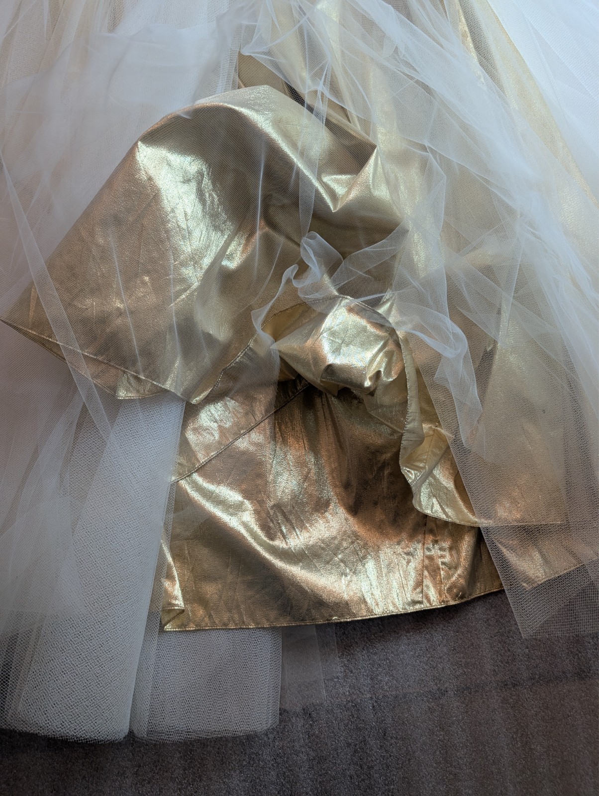 Loralie Ivory Gold Jacquard Halter Wedding Gown 40s 50s Era Layered Tulle Size 8