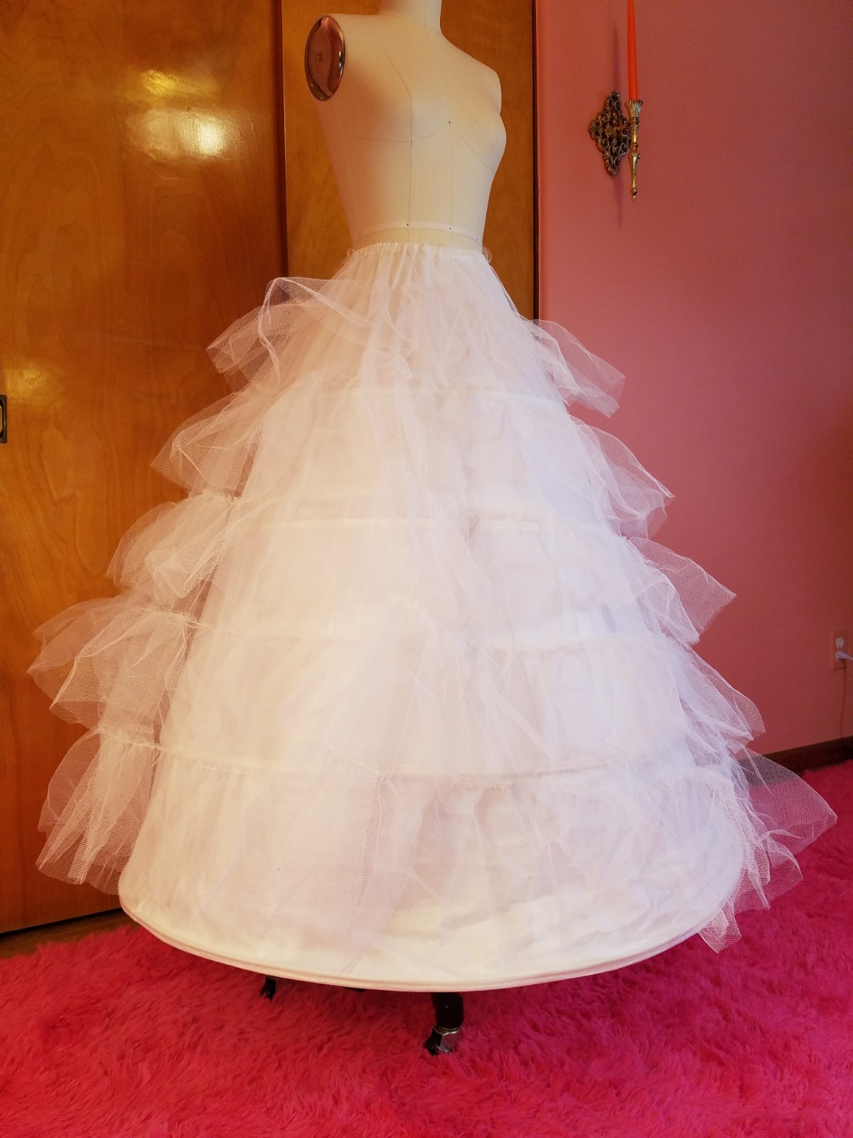 1950s/1960s Tiered Ruffle Lace Vintage Romantic White Wedding Dress XXS / XS