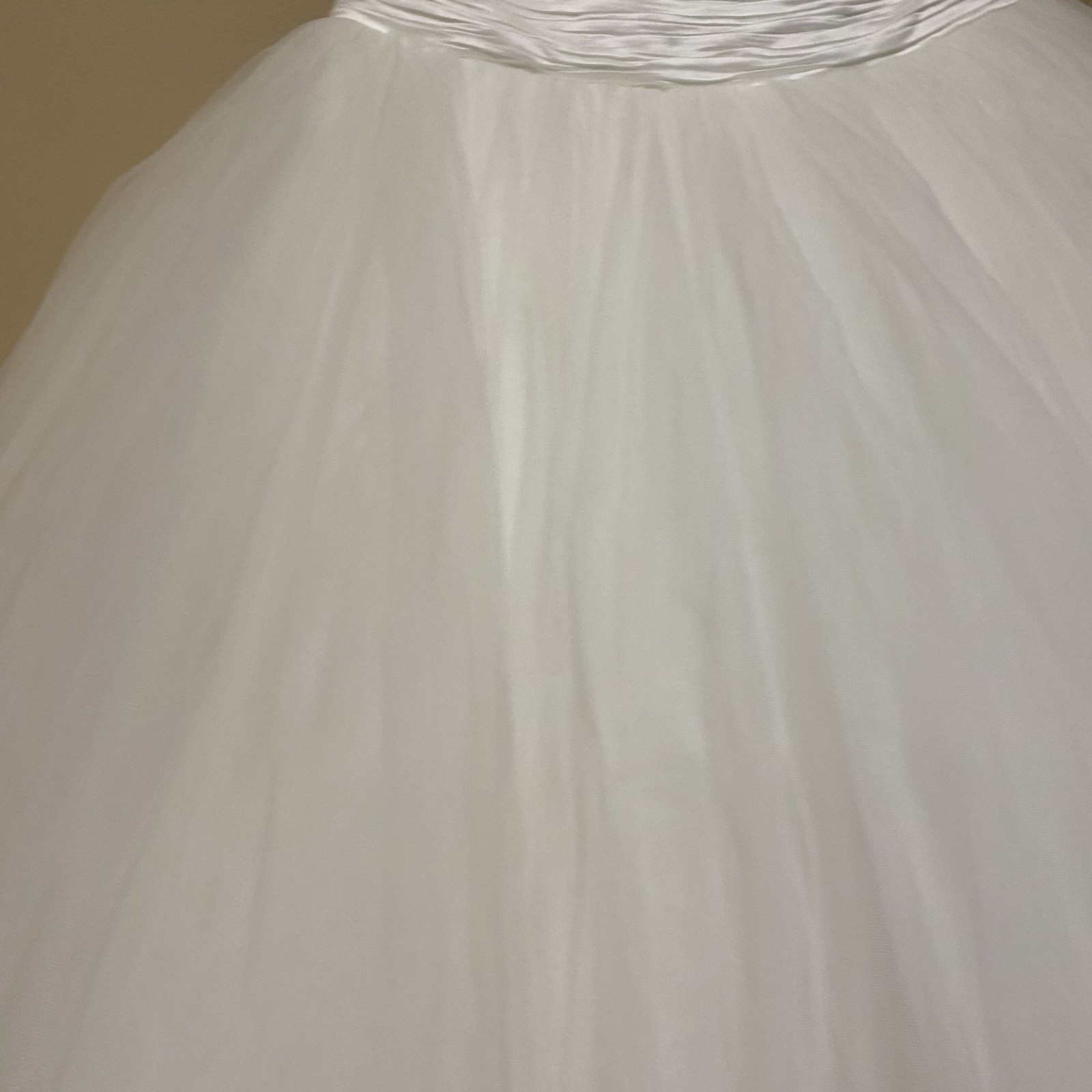 Oleg Cassini Wedding Dress size 6