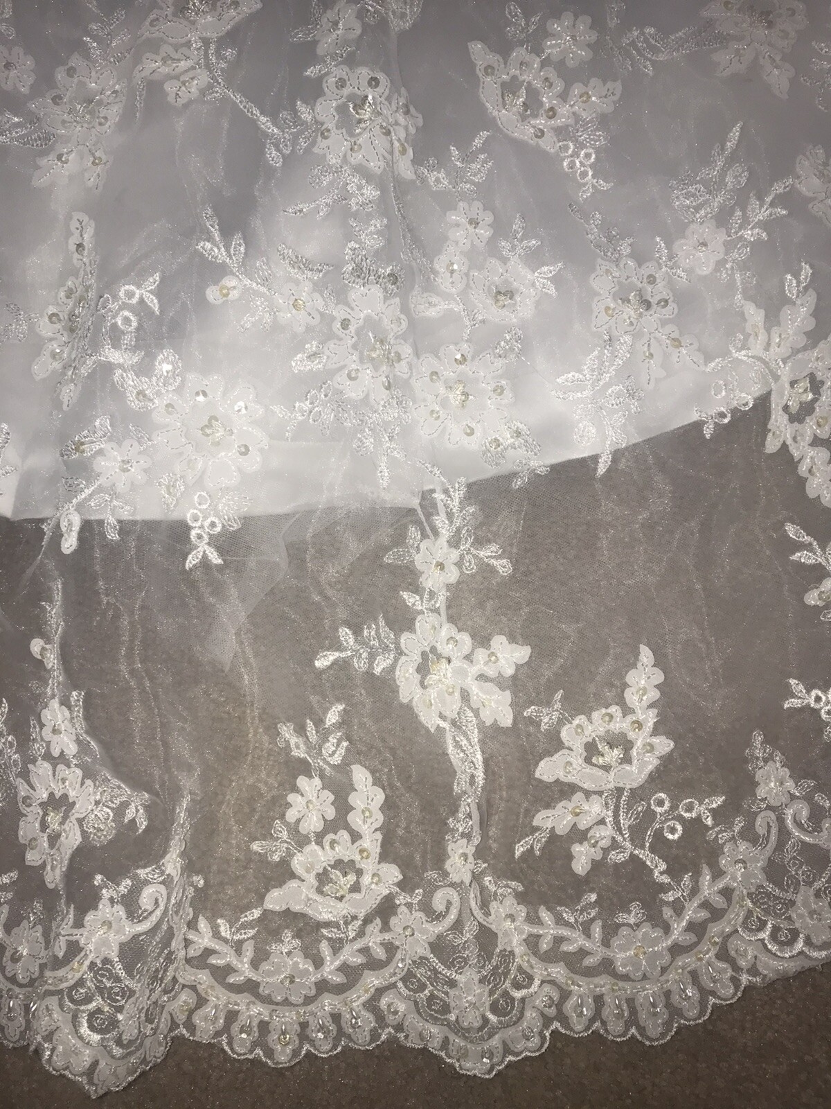 Casablanca White Bridal Gown and Veil Size 8 NWT