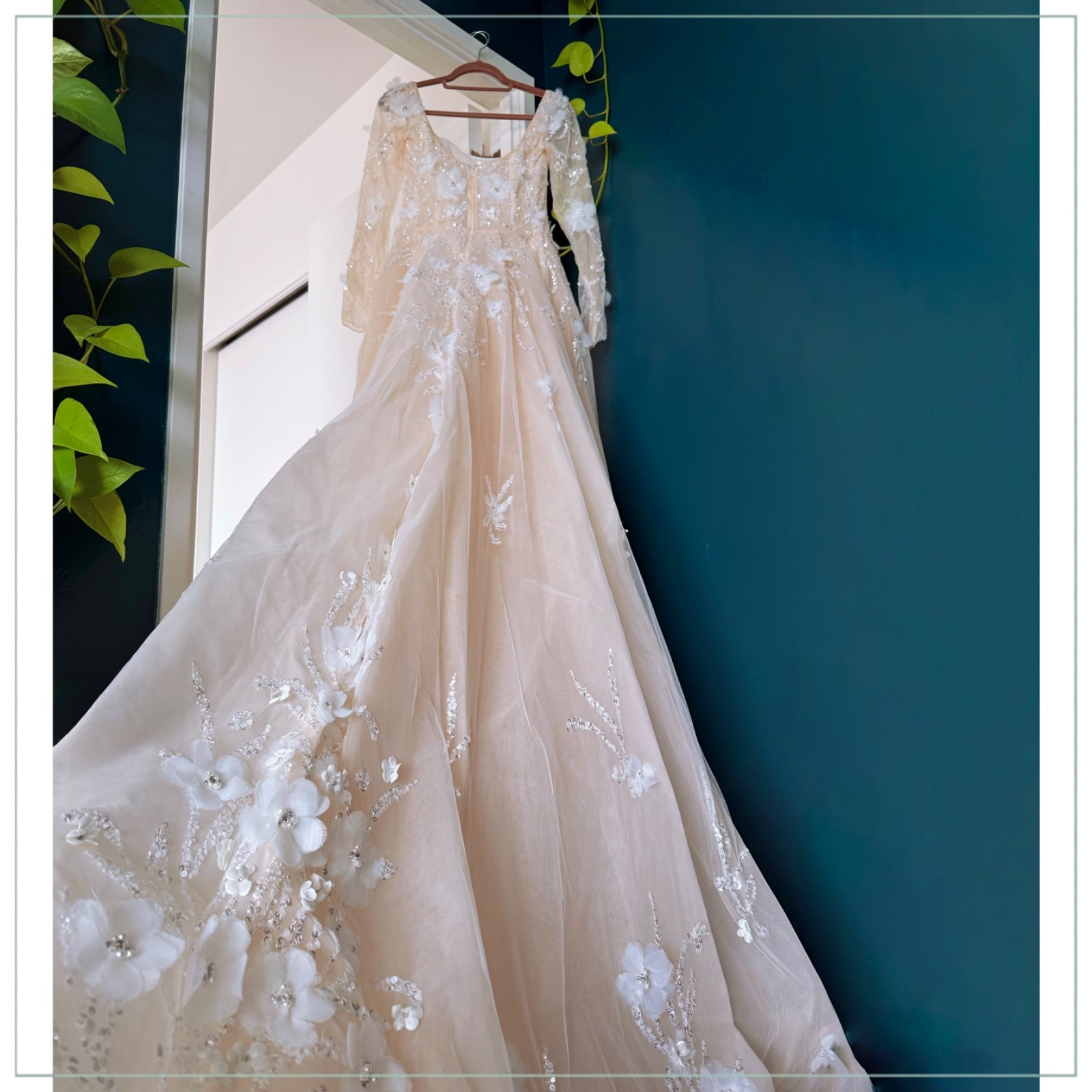 $21,750 Saiid Kobeisy Beaded Crystal Pearl Embellished Tulle Runway Bridal Gown