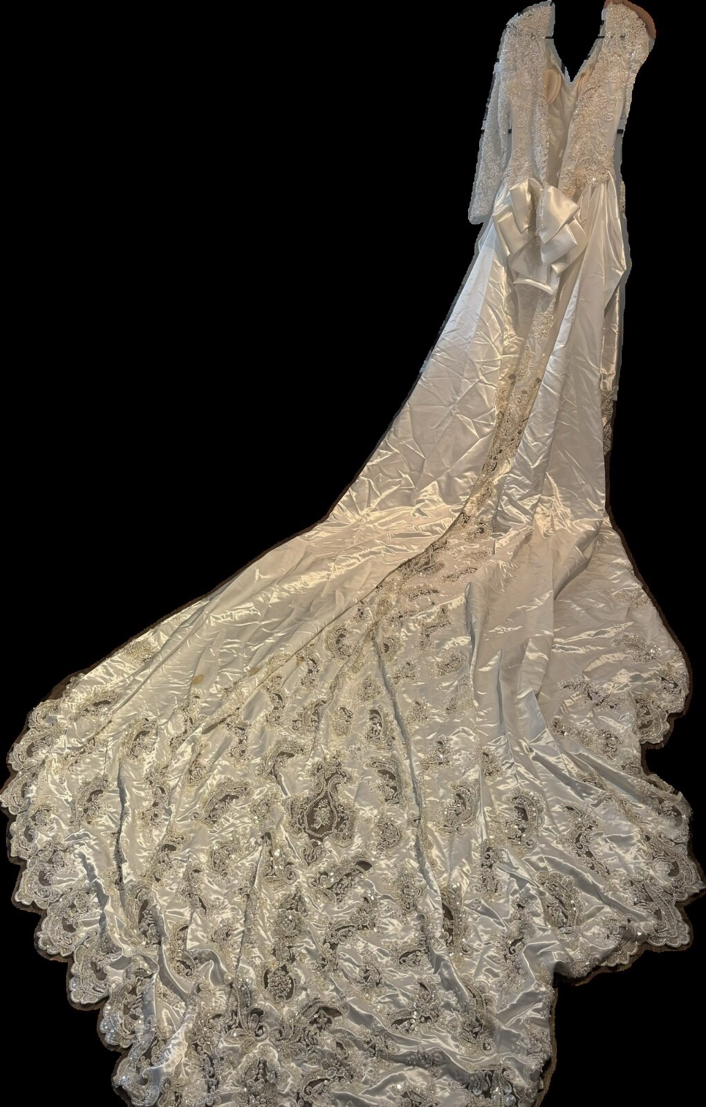 Vintage 90s Venus wedding dress long sleeve long train size 10 beaded/pearled
