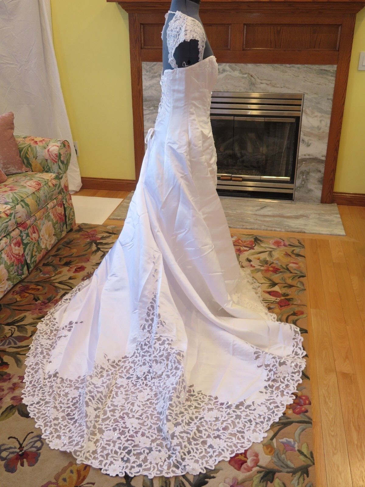 NEW Maggie Sottero CORSET Vintage Wedding Dress ROMANTIC LACE FLOWERS Gown Train