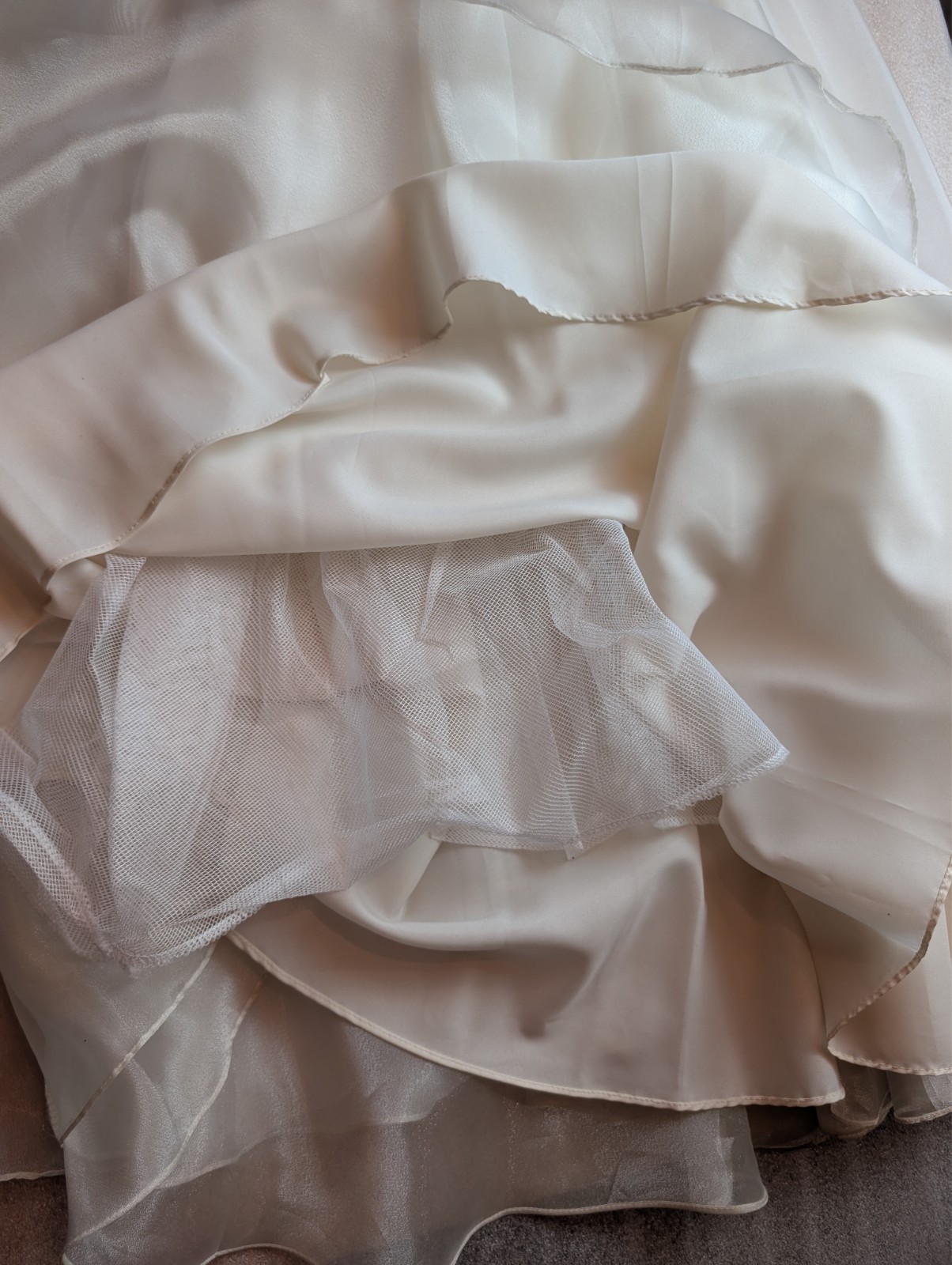Coty Vintage Ivory Formal Embroidered Halter Neck Bridal Gown Size Large