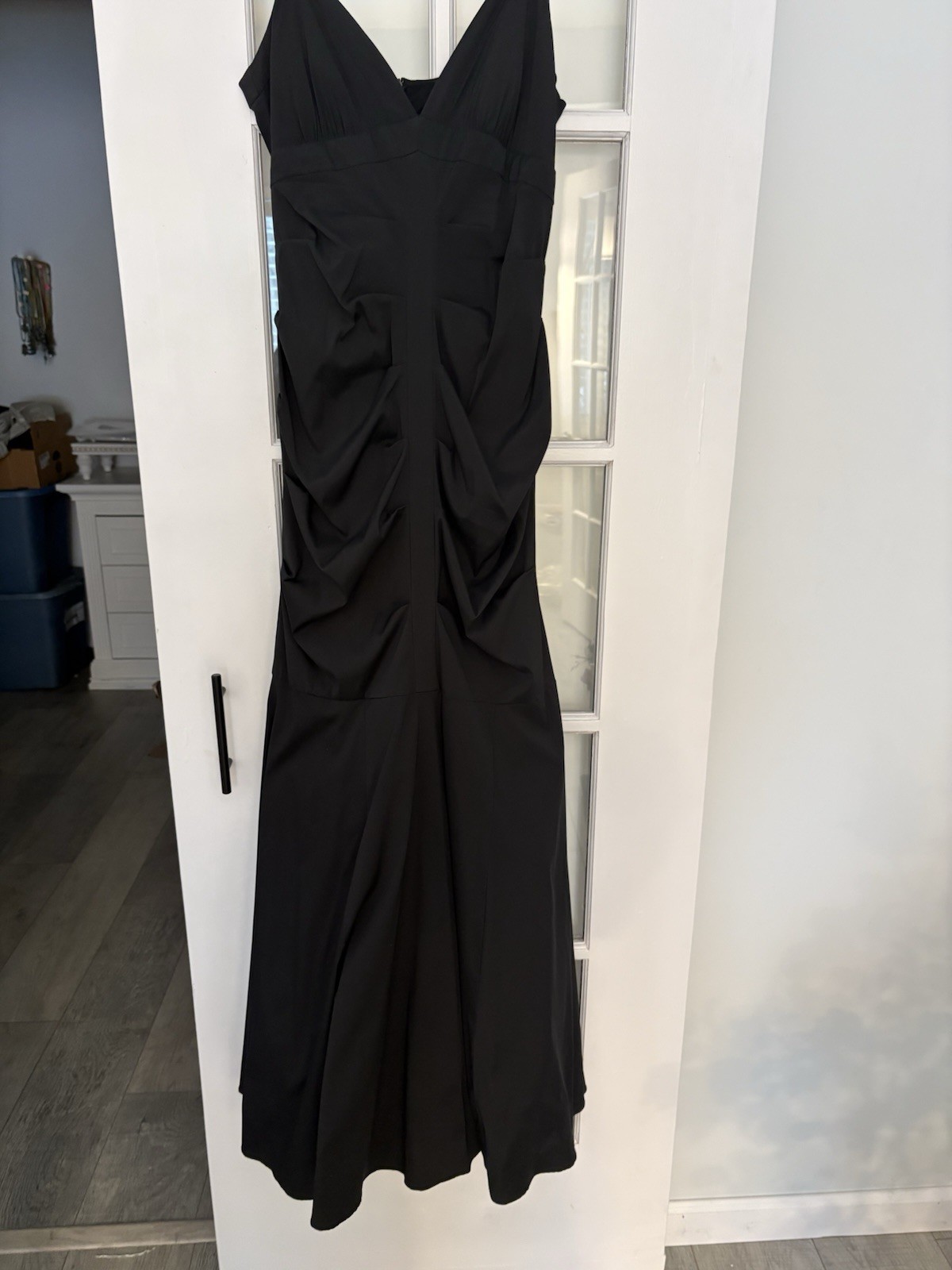 Stunning Black Long Gown With Tulle At The Bottom Size 12
