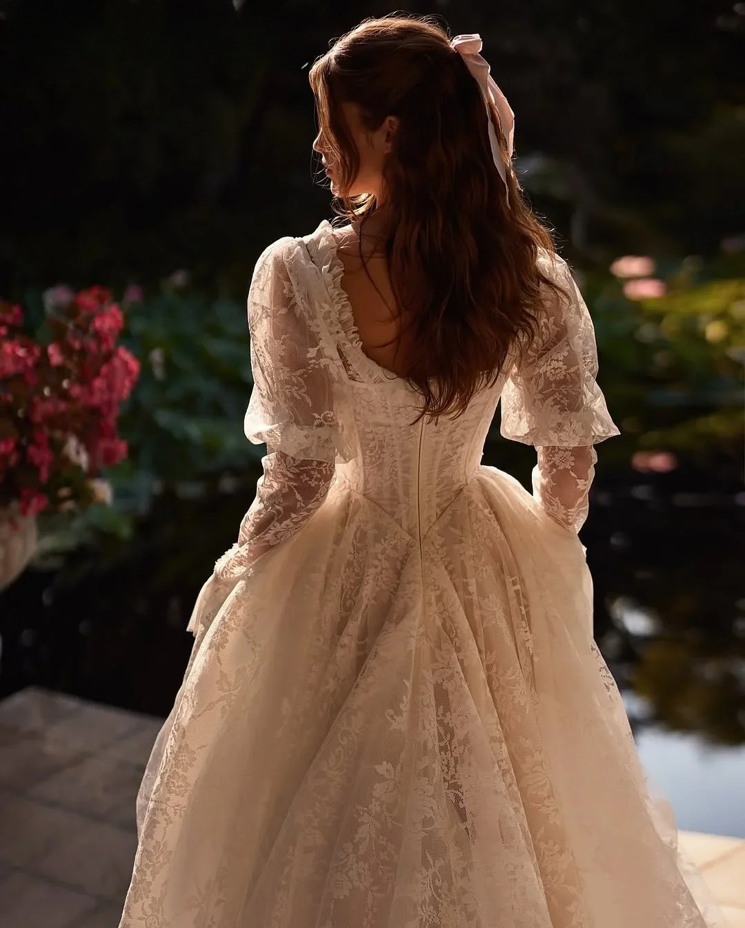 Boat Nack Lace Appliques Wedding Dresses Off Shoulder Long Sleeves Bridal Gowns