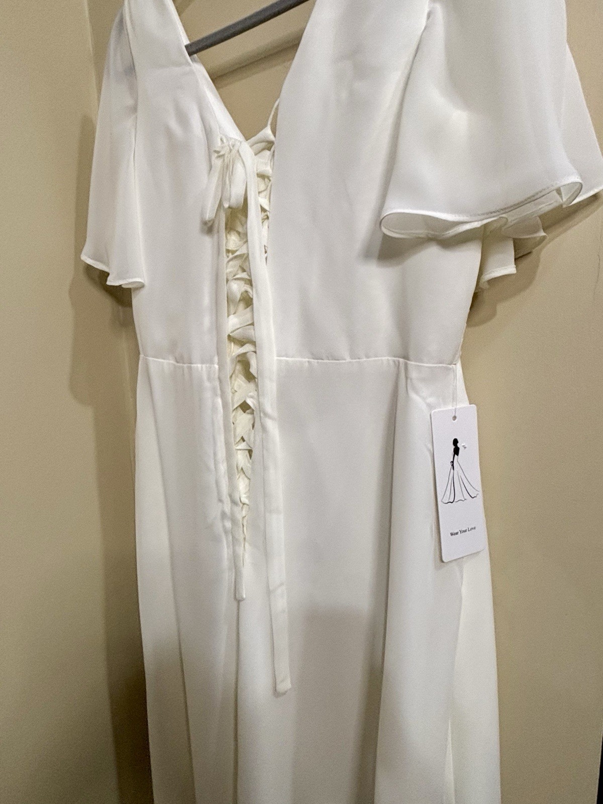 NWT Ivory Wedding Dress Flutter Sleeves Lace Up Back Pockets Romantic Bridal