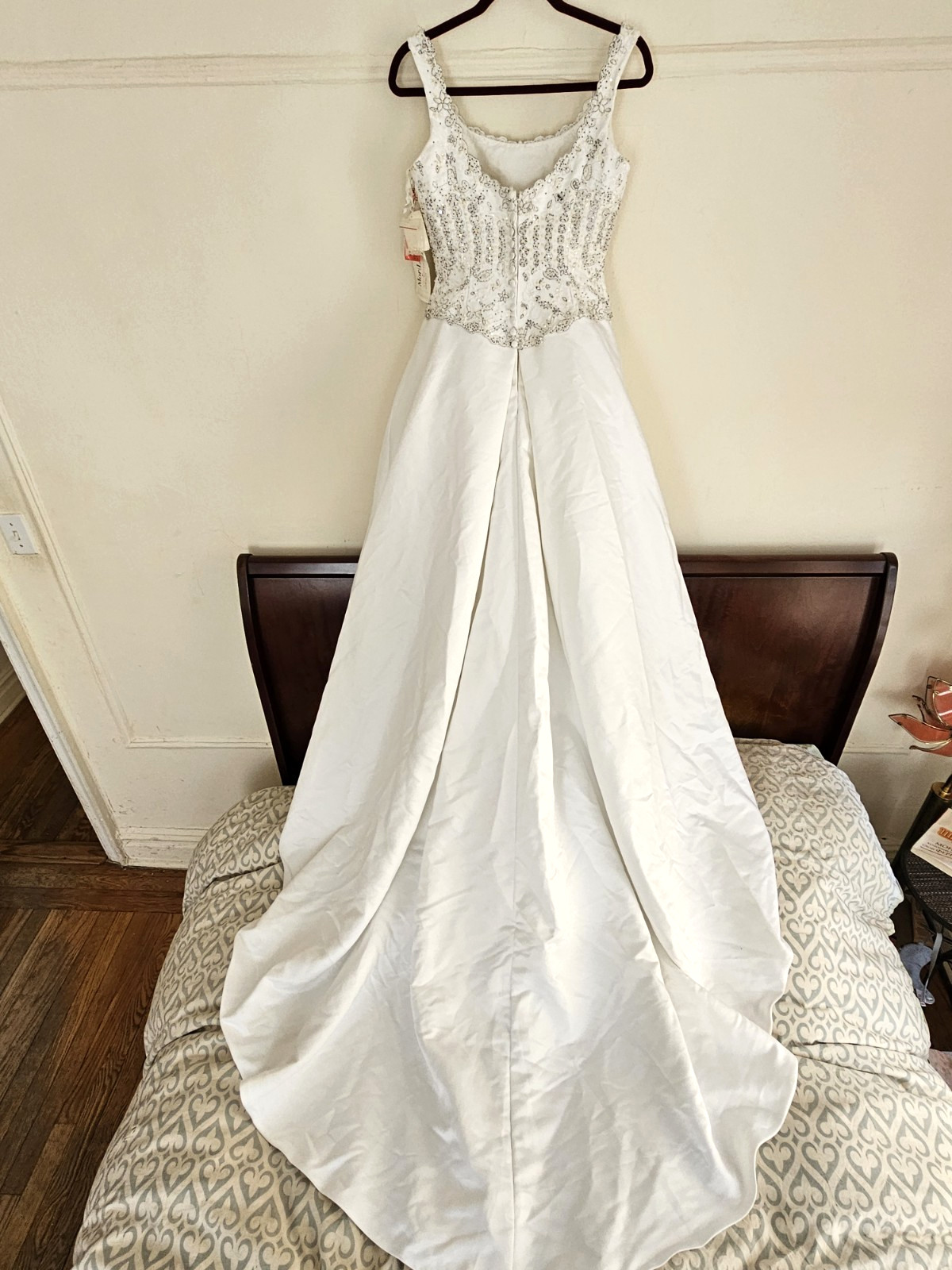 MORI LEE White Sequin Beaded Wedding Gown Dress sz 4 – 6 NEW Silver Embroidery