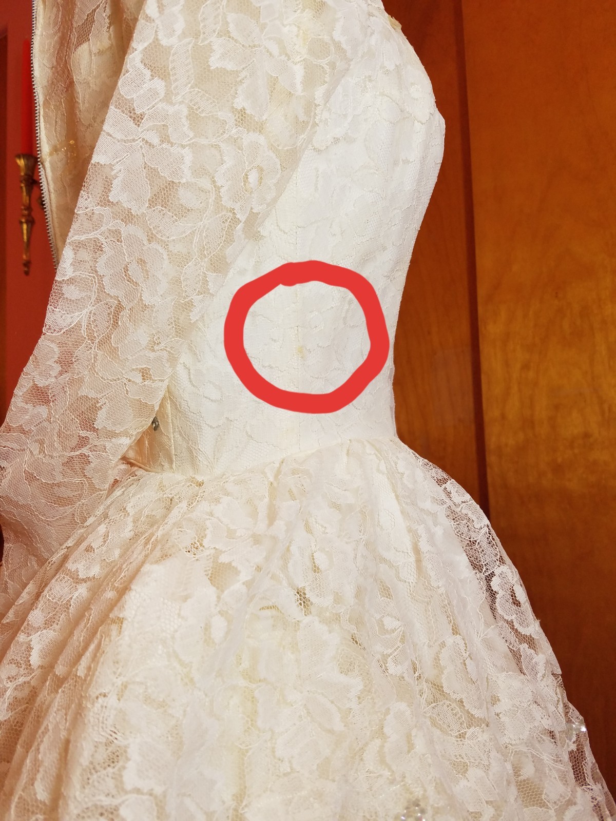 1950s/1960s Tiered Ruffle Lace Vintage Romantic White Wedding Dress XXS / XS