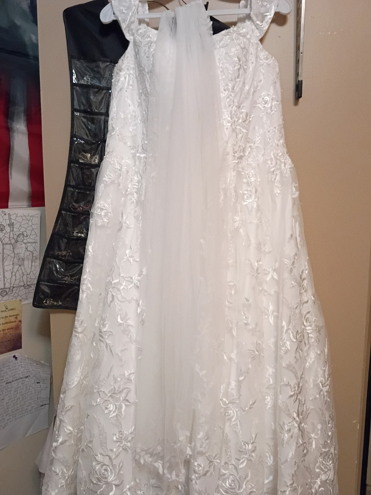 Lavetir White Wedding Dress Size 16 Petite