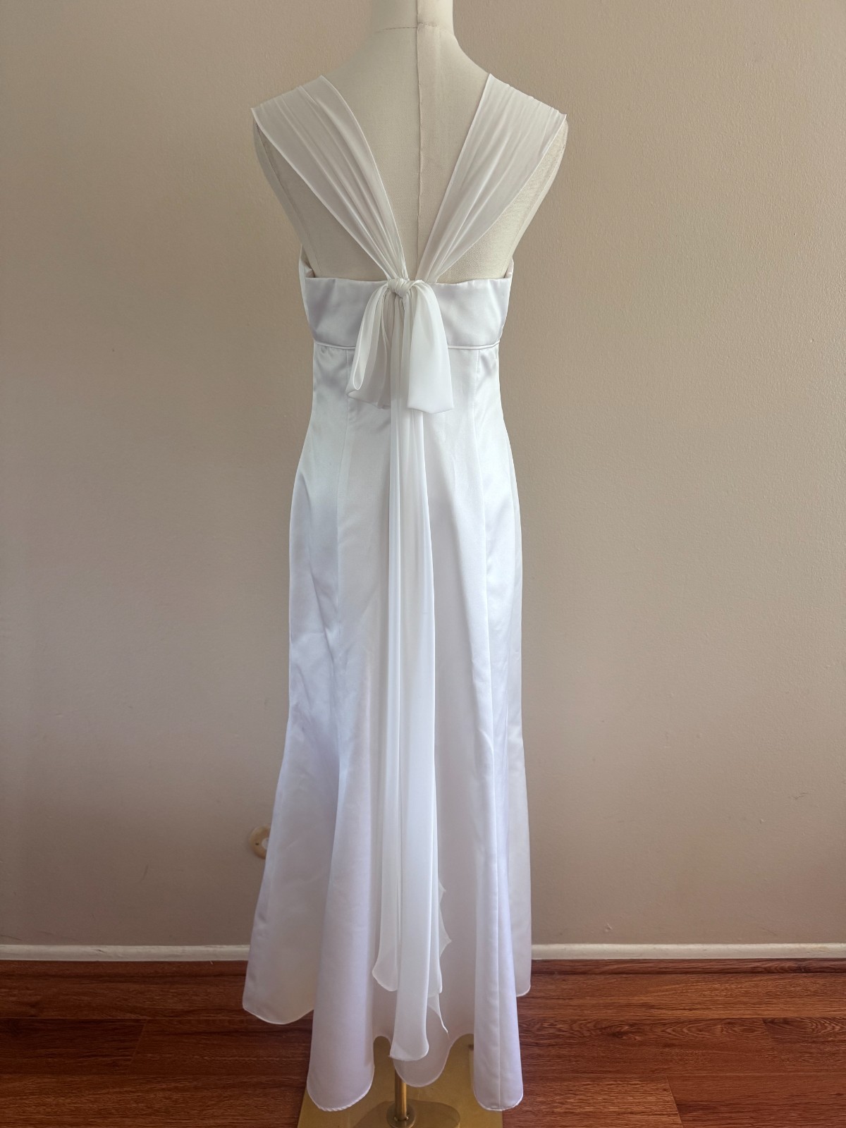 Vintage 90s/00s Alfred Angelo White Minimalist Dress/Gown w/Back Bow Detail