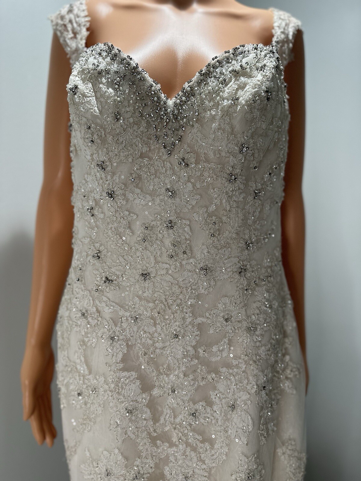 Sophia Tolli Wedding Dress Size 14 Embellished Sparkles Long Train Form Fitting