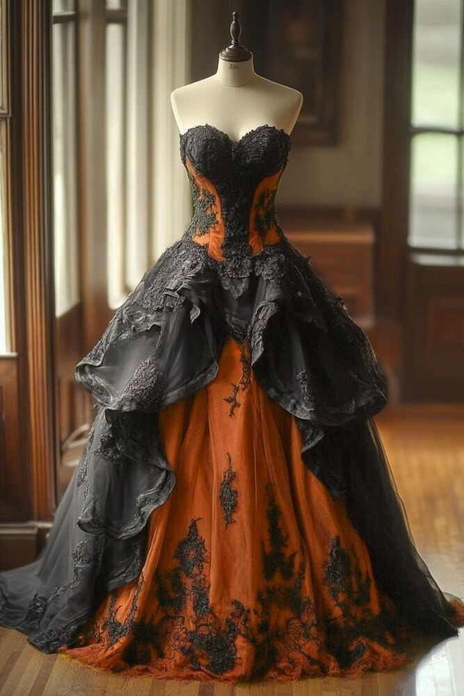Gothic Wedding Dresses Strapless Black Lace Appliques Full Length Bridal Gowns