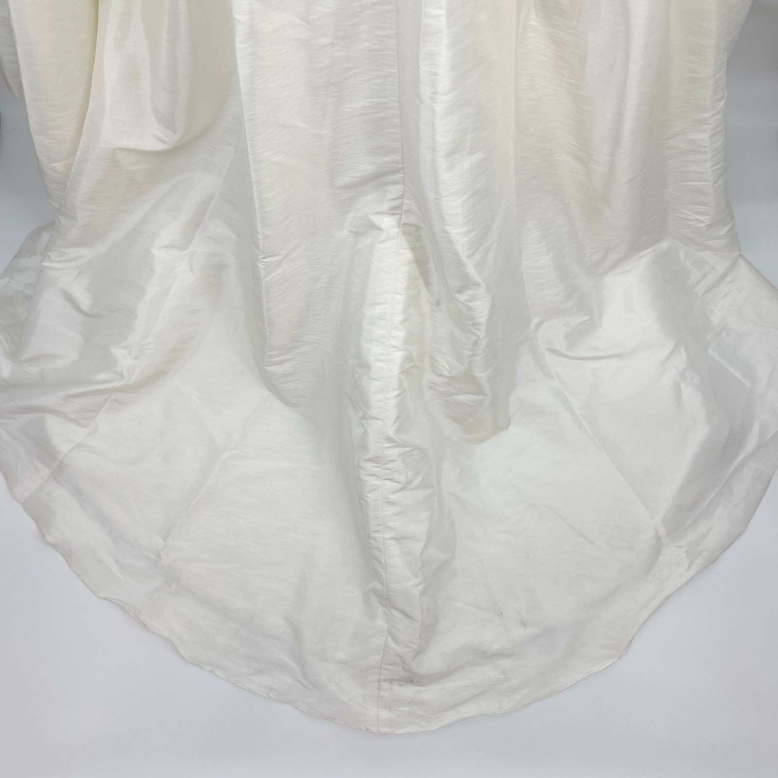 Casablanca Bridal | NWT Strapless Beaded Wedding Dress 1870 Size 12